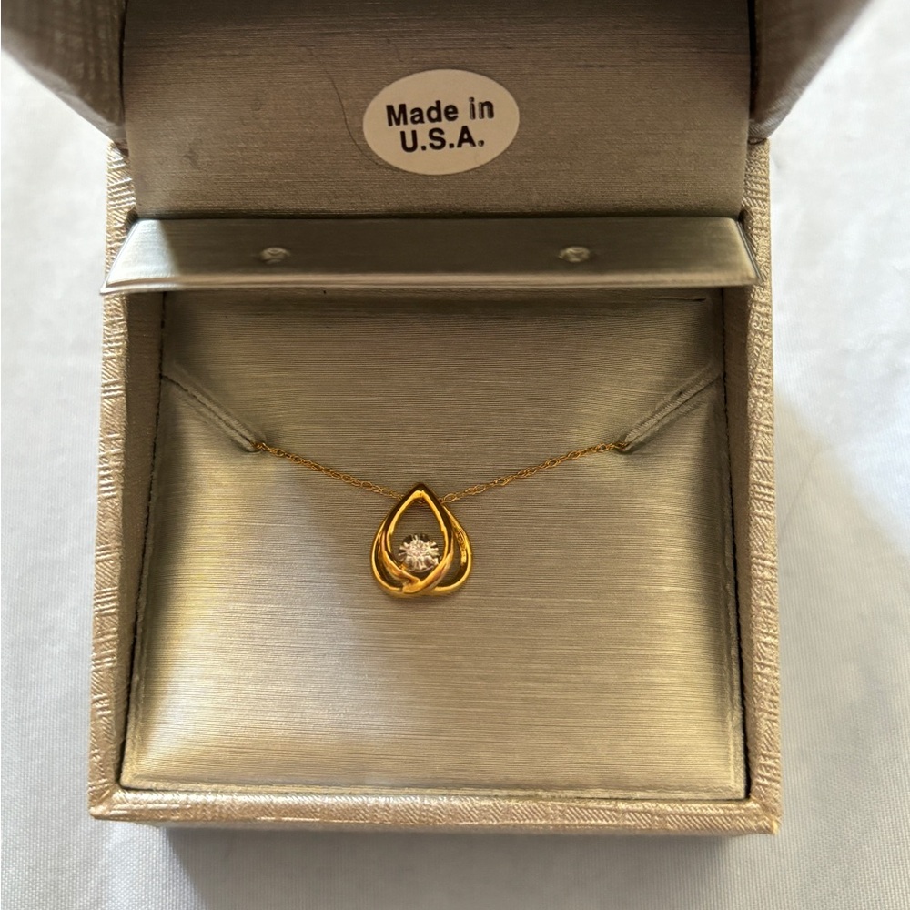 Zales Elegant Gold Necklace with Teardrop Pendant